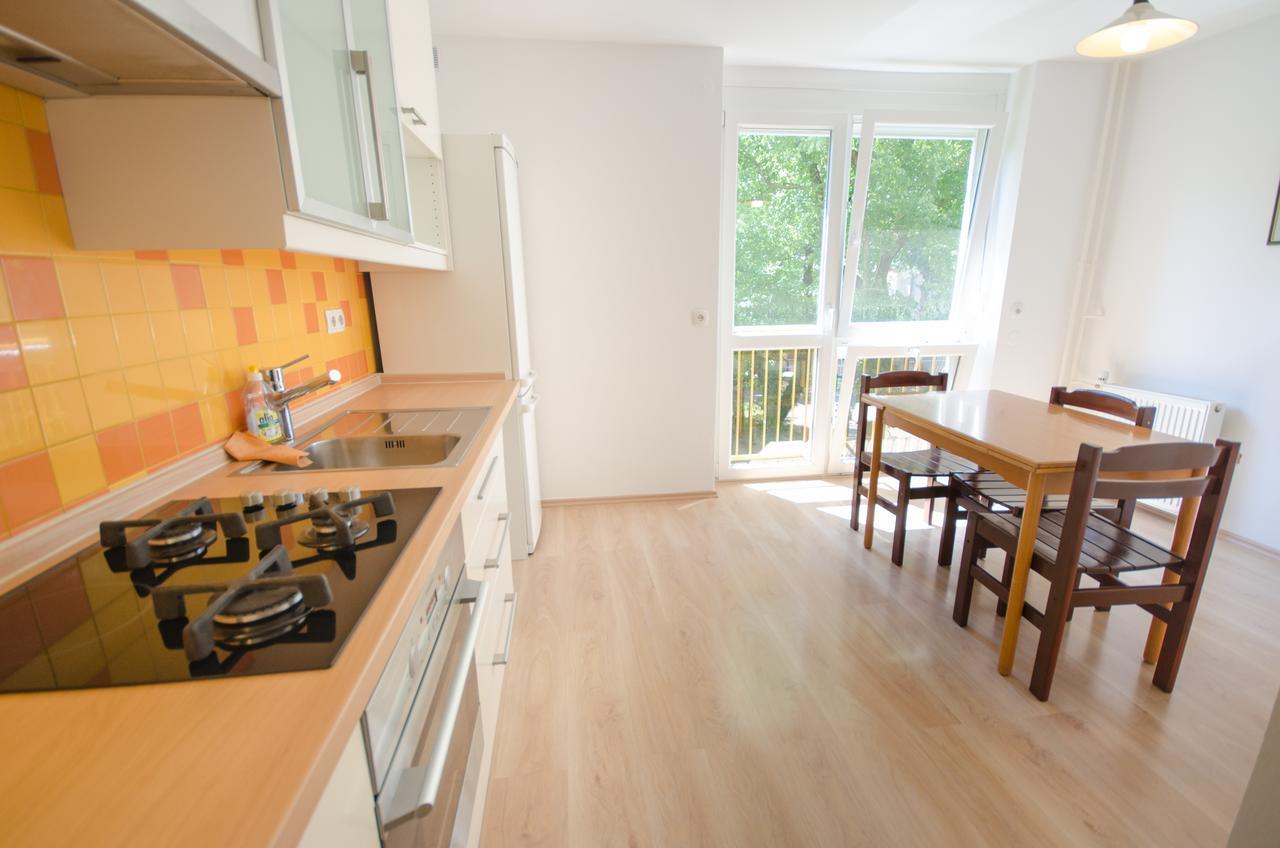 Apartment Near The Train Station Ljubljana Buitenkant foto
