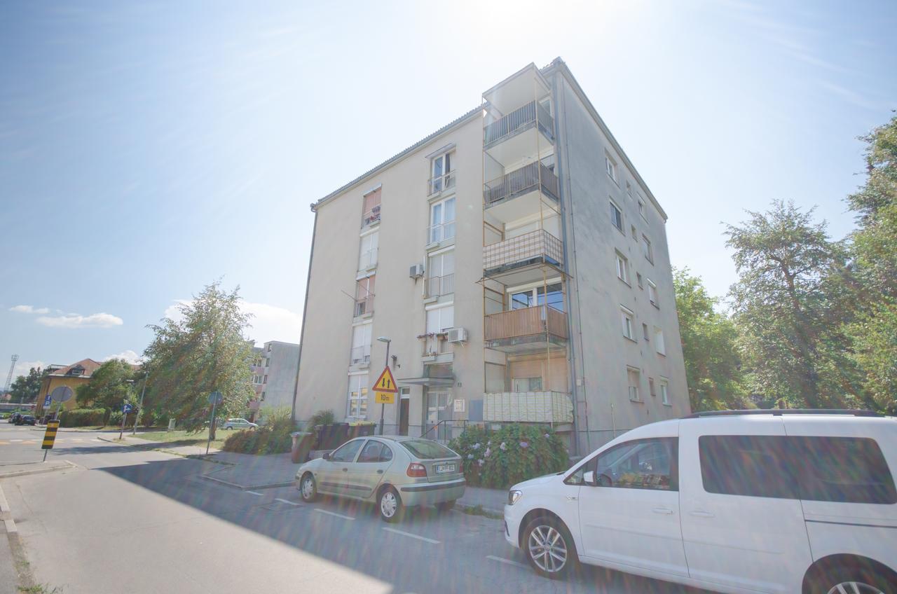 Apartment Near The Train Station Ljubljana Buitenkant foto