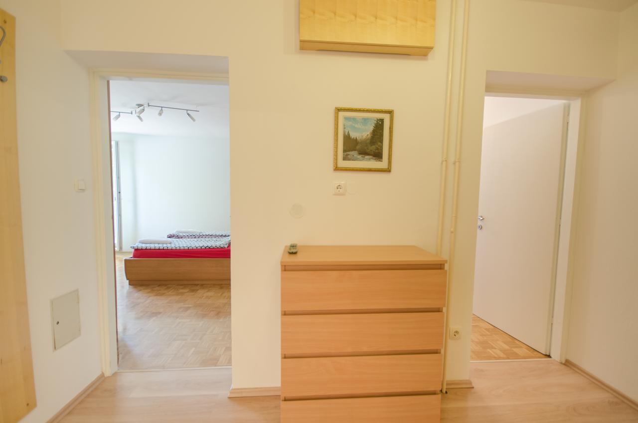 Apartment Near The Train Station Ljubljana Buitenkant foto