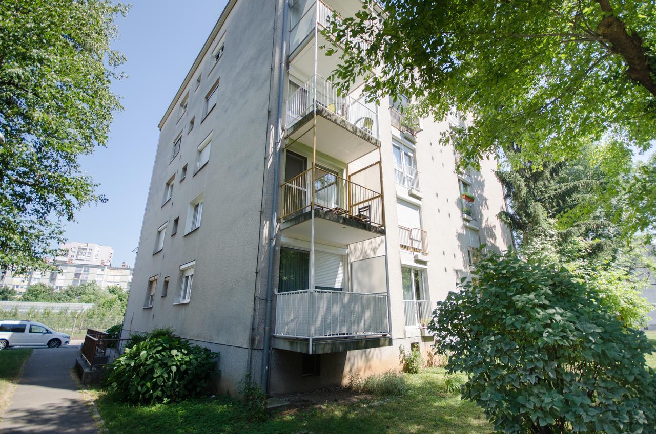 Apartment Near The Train Station Ljubljana Buitenkant foto